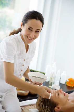 beauty therapist